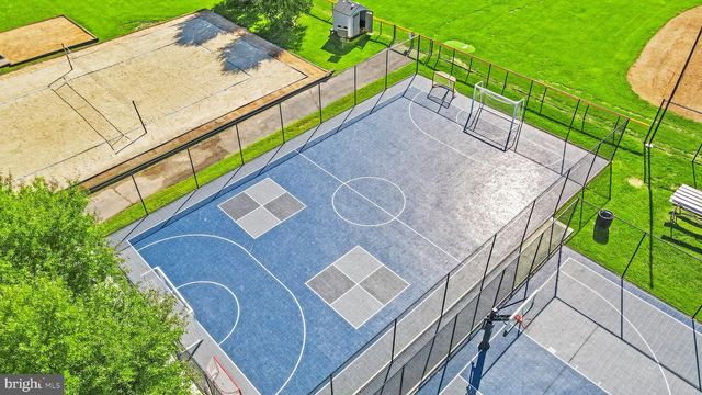 20811 FENWICK DR, Ashburn, VA 20147