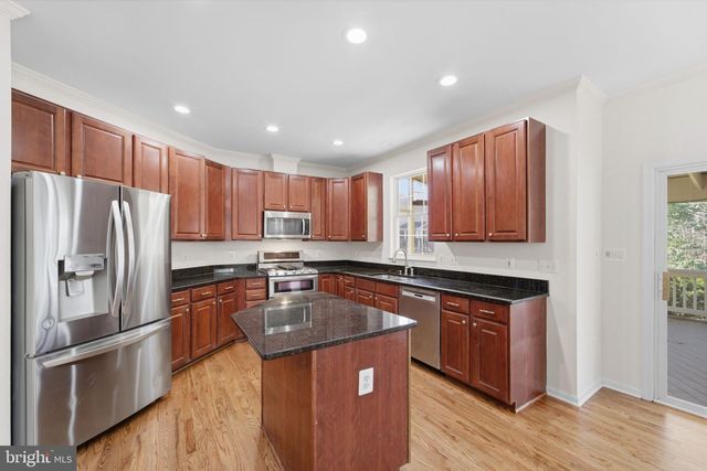 20811 FENWICK DR, Ashburn, VA 20147