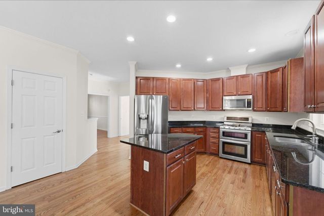 20811 FENWICK DR, Ashburn, VA 20147