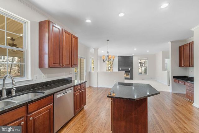 20811 FENWICK DR, Ashburn, VA 20147