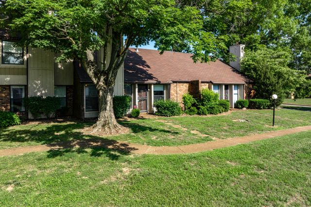 130 Saddle Tree Court, Hermitage, TN 37076