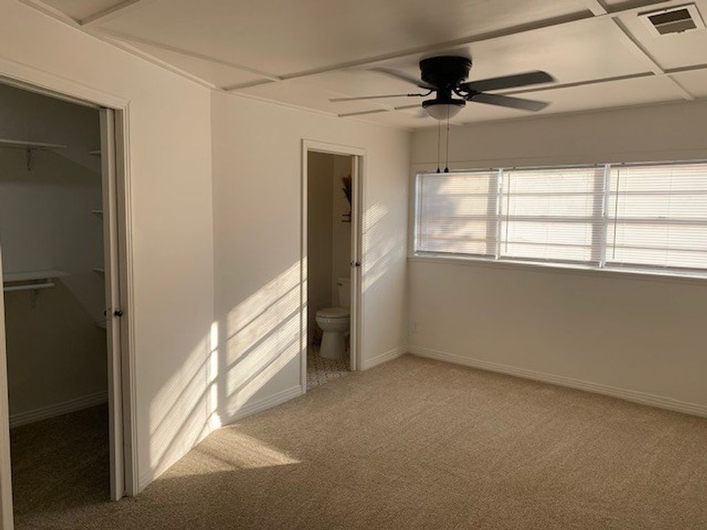 Image 10 of property listing at 2402 Webster Ave, San Angelo, TX 76903