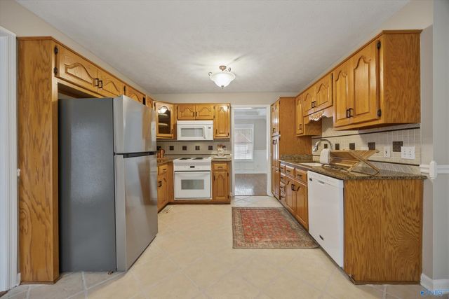 26517 Lydia Joe Drive, Athens, AL 35613