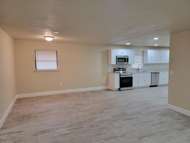 2512 12th Street, Houston, TX 77547