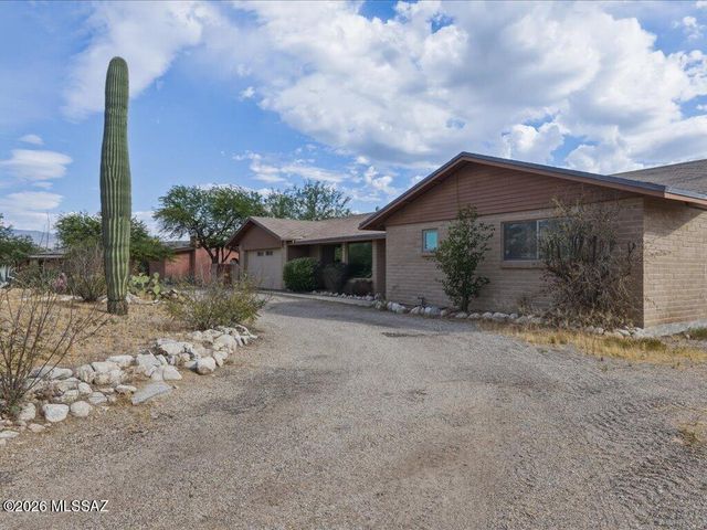 8234 E Big Horn Trail, Tucson, AZ 85750