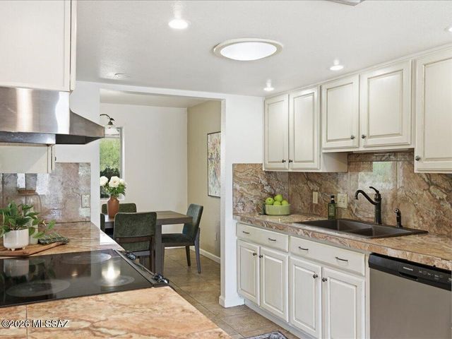 8234 E Big Horn Trail, Tucson, AZ 85750