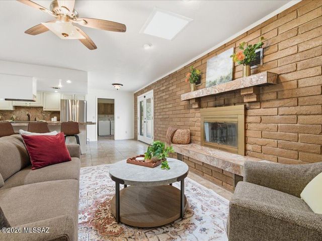 8234 E Big Horn Trail, Tucson, AZ 85750
