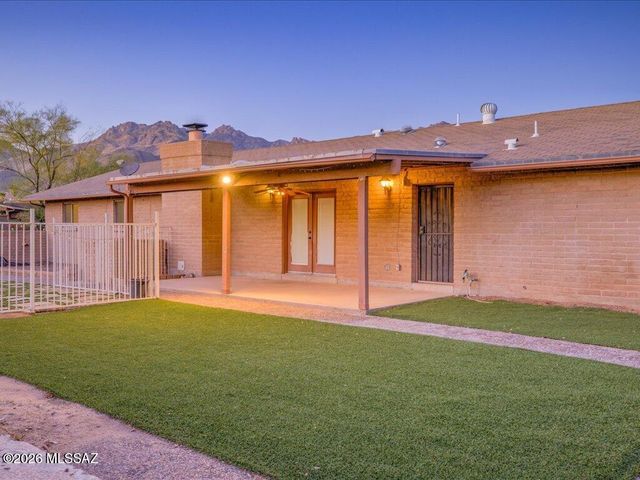 8234 E Big Horn Trail, Tucson, AZ 85750