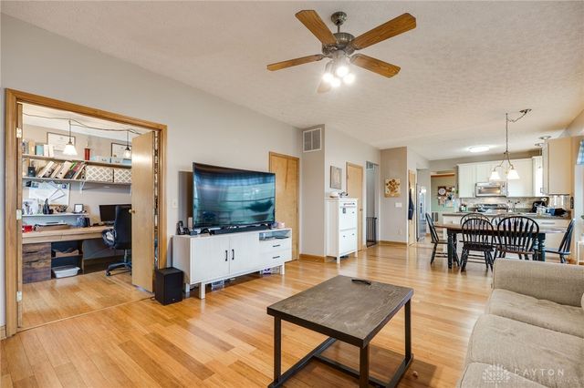 6322 Ring Neck Drive, Dayton, OH 45424