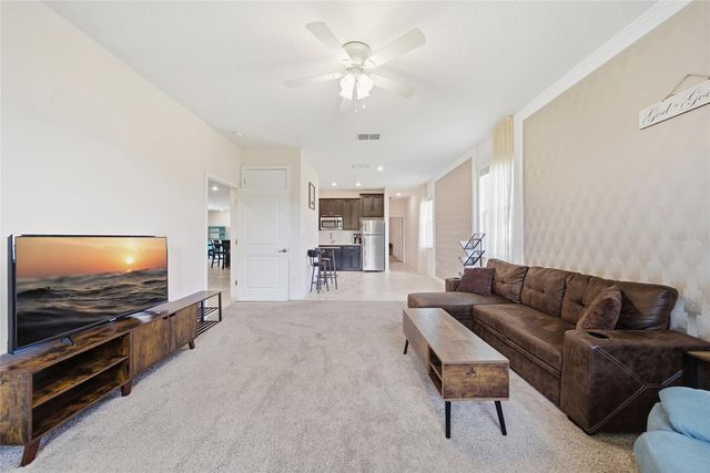 13 WHITE HORSE WAY, Groveland, FL 34736