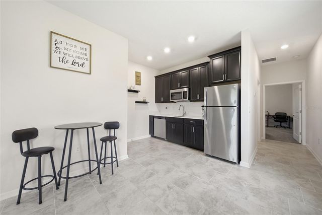 13 WHITE HORSE WAY, Groveland, FL 34736