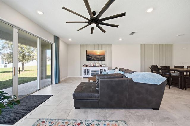 13 WHITE HORSE WAY, Groveland, FL 34736