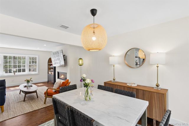 135 Pembroke Drive, East Hampton, NY 11937