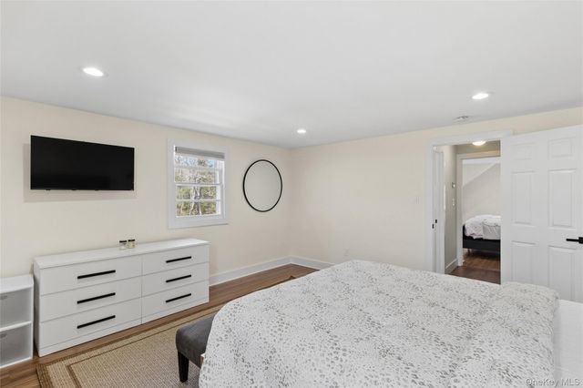 135 Pembroke Drive, East Hampton, NY 11937