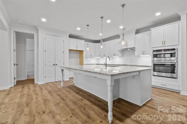 7893 Creek Park Drive, Denver, NC 28037