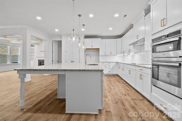 7893 Creek Park Drive, Denver, NC 28037