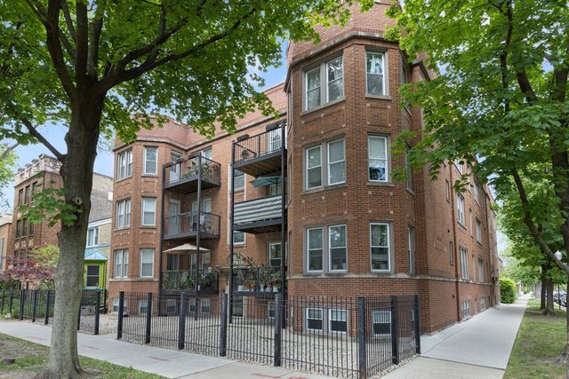 2935 W Rosemont Avenue 2, Chicago, IL 60659