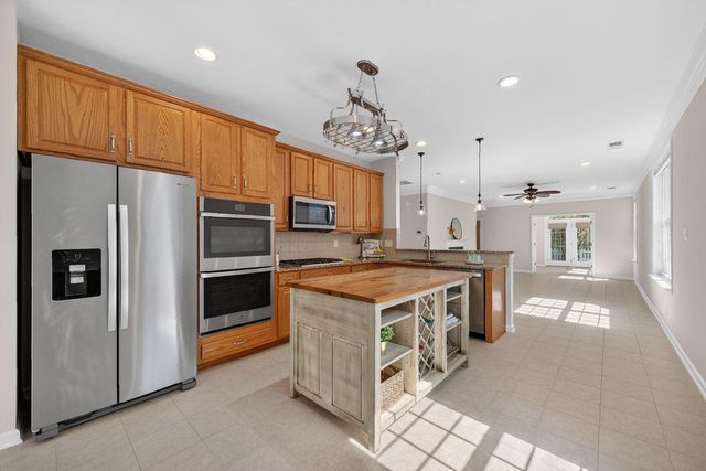 20598 CRESCENT POINTE PL, Ashburn, VA 20147