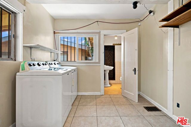 1223 Hague Court, Glendale, CA 91204