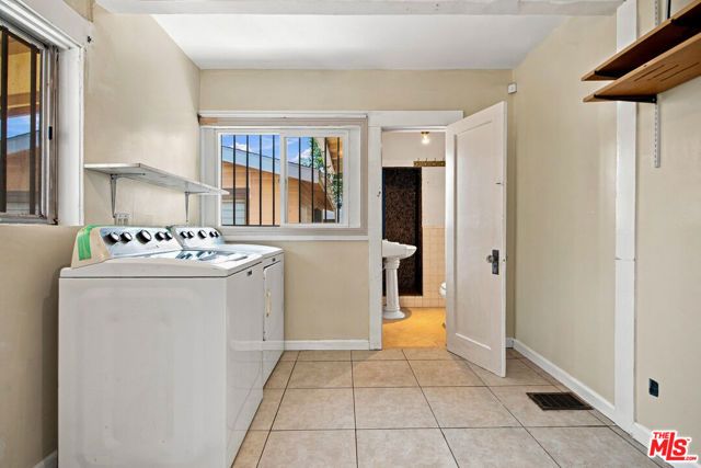 1223 Hague Court, Glendale, CA 91204