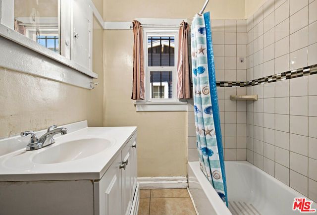 1223 Hague Court, Glendale, CA 91204