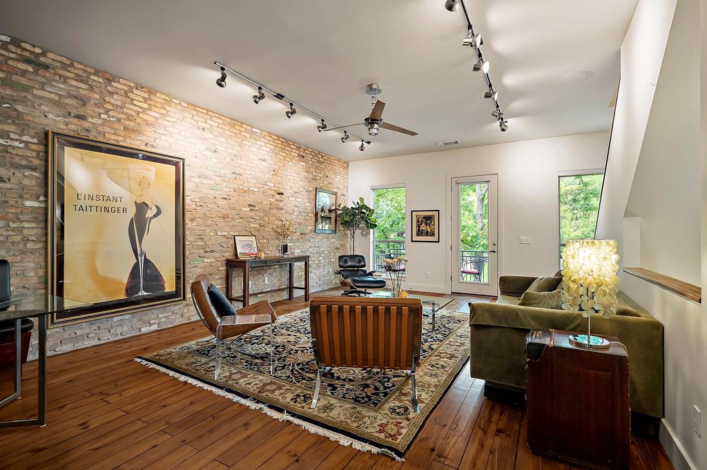 1205 Kinney Ave A, Austin, TX 78704