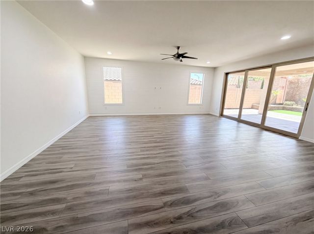 10619 Skye Paseo Avenue, Las Vegas, NV 89166