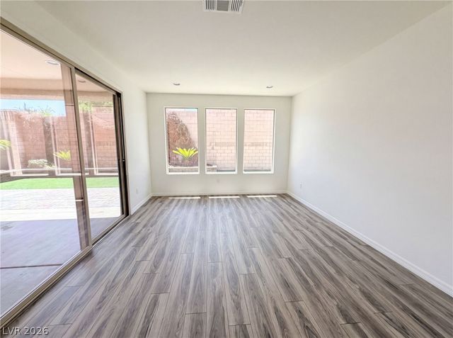 10619 Skye Paseo Avenue, Las Vegas, NV 89166