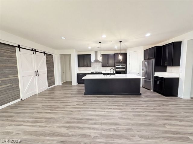 10619 Skye Paseo Avenue, Las Vegas, NV 89166