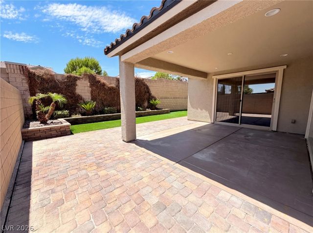 10619 Skye Paseo Avenue, Las Vegas, NV 89166