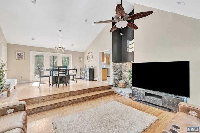 661 Campgaw Road, Mahwah, NJ 07430
