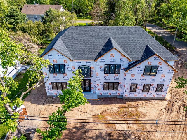 54 Nevsky Street, Edison, NJ 08820