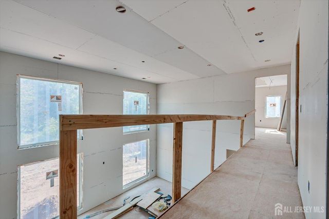 54 Nevsky Street, Edison, NJ 08820
