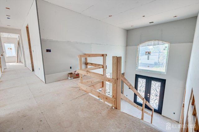 54 Nevsky Street, Edison, NJ 08820