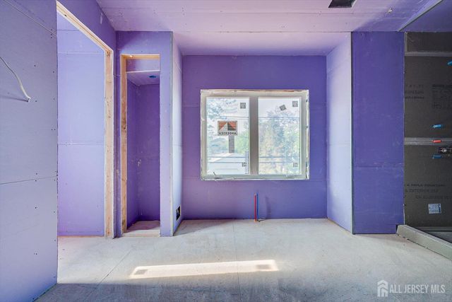 54 Nevsky Street, Edison, NJ 08820
