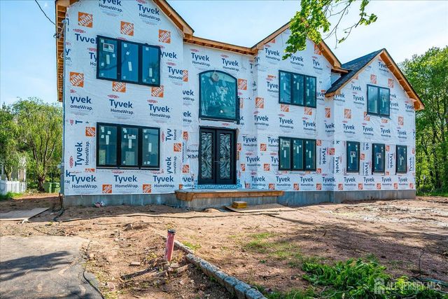 54 Nevsky Street, Edison, NJ 08820
