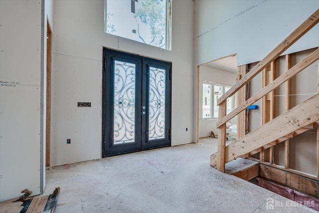 54 Nevsky Street, Edison, NJ 08820