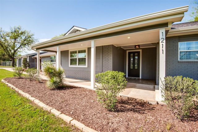 1211 Mcalpin Road, Midlothian, TX 76065