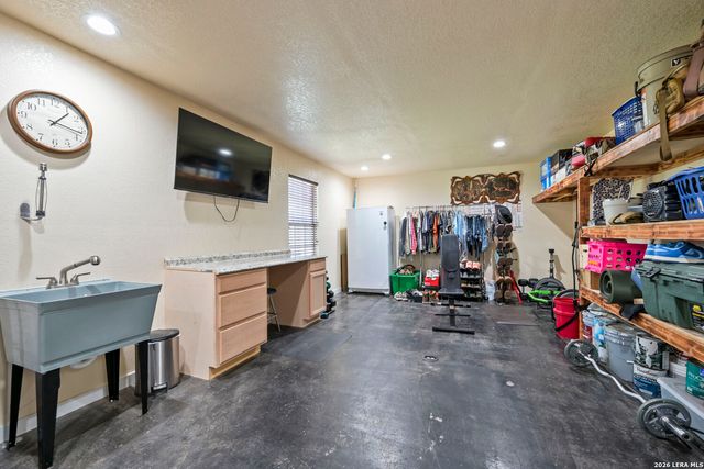 9830 Hildebrandt Rd, San Antonio, TX 78222
