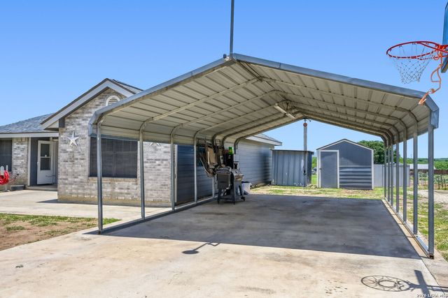 9830 Hildebrandt Rd, San Antonio, TX 78222