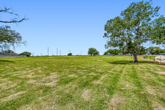 9830 Hildebrandt Rd, San Antonio, TX 78222