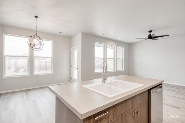 1672 Dyer St, Middleton, ID 83644