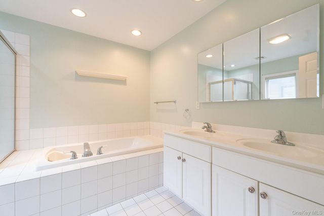 879 Heritage Hills B, Somers, NY 10589