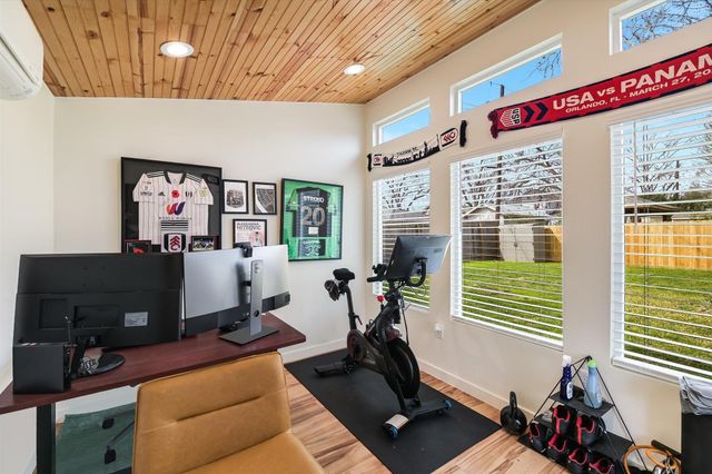 3013 W Terrace DR, Austin, TX 78757