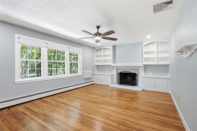565 Shippeetown Road, East Greenwich, RI 02818