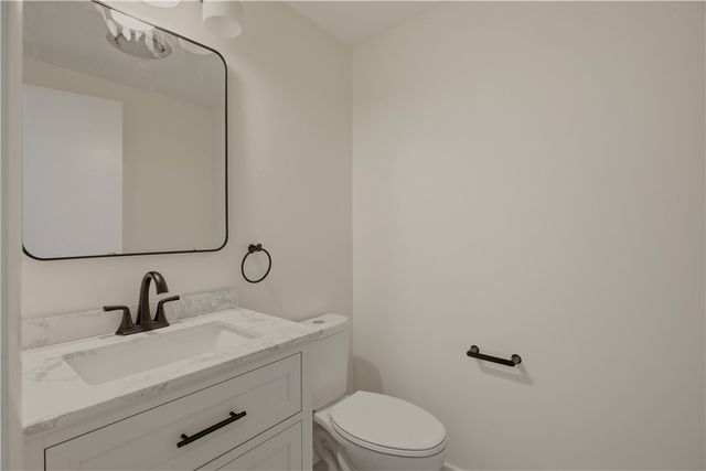 200 Post Road 411, Warwick, RI 02888