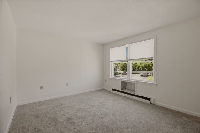 200 Post Road 411, Warwick, RI 02888