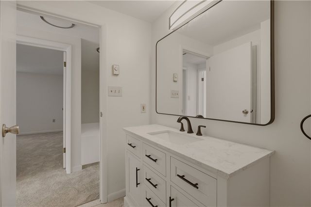 200 Post Road 411, Warwick, RI 02888
