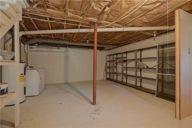 200 Post Road 411, Warwick, RI 02888