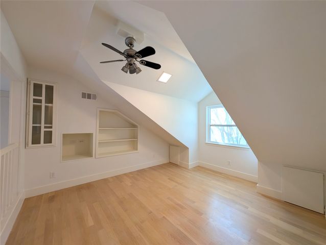 238 Woodcrest Drive, Richardson, TX 75080